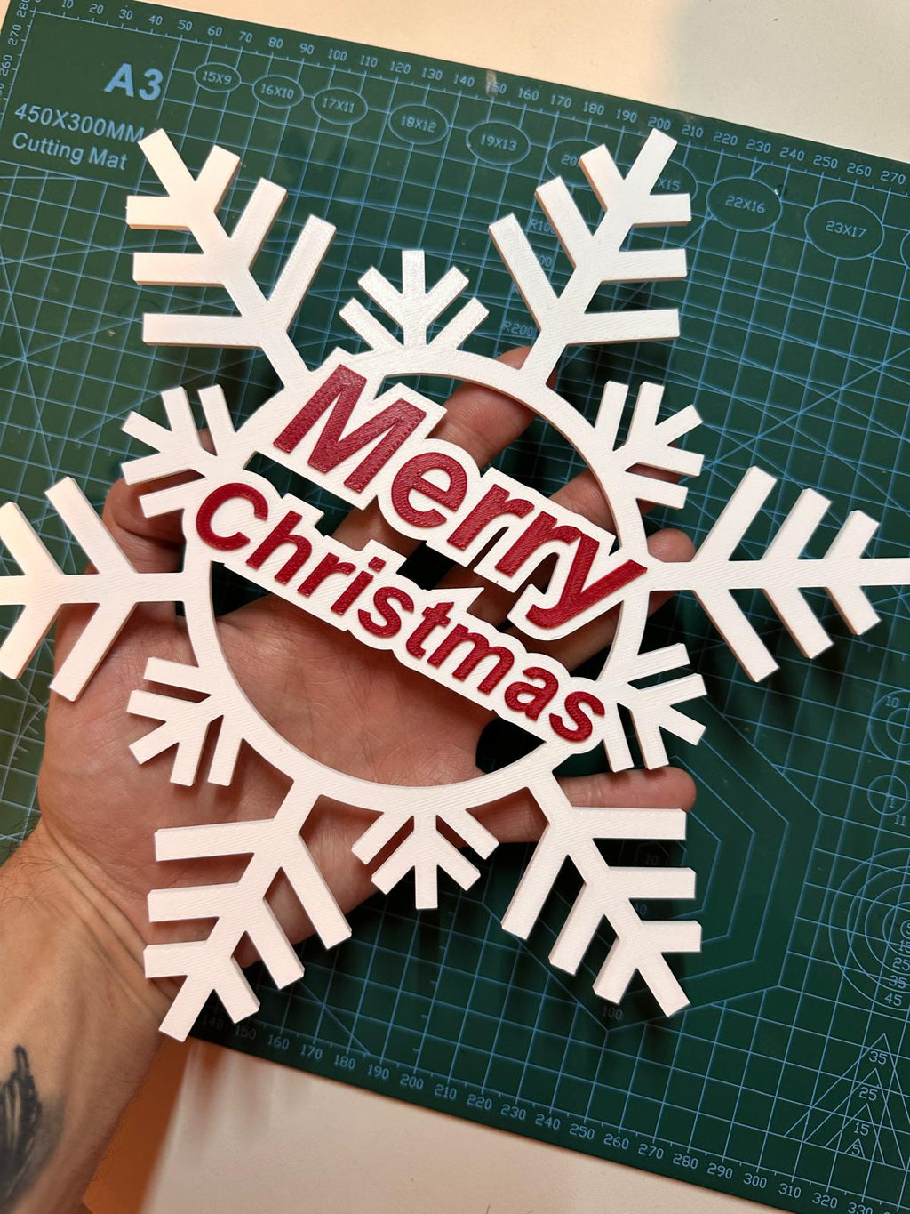 Christmas Snowflake Star Ornament – Festive Winter Tree Decoration, Elegant Holiday Snow Star Décor