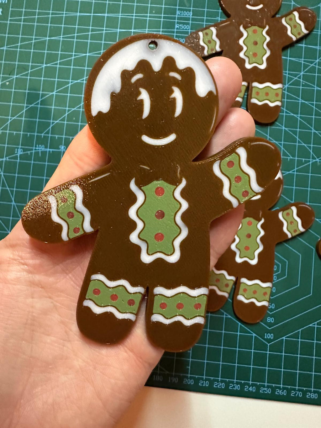 Gingerbread Cookie Man Christmas Ornament – Cute Holiday Tree Decoration, Festive Gingerbread Man Décor Pack of 4