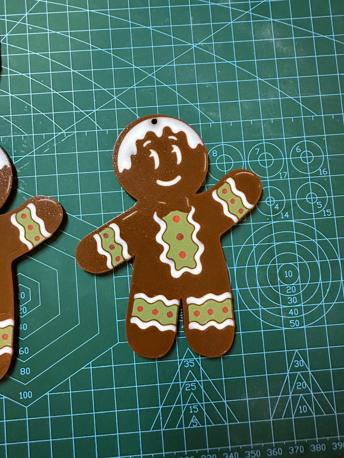 Gingerbread Cookie Man Christmas Ornament – Cute Holiday Tree Decoration, Festive Gingerbread Man Décor Pack of 4