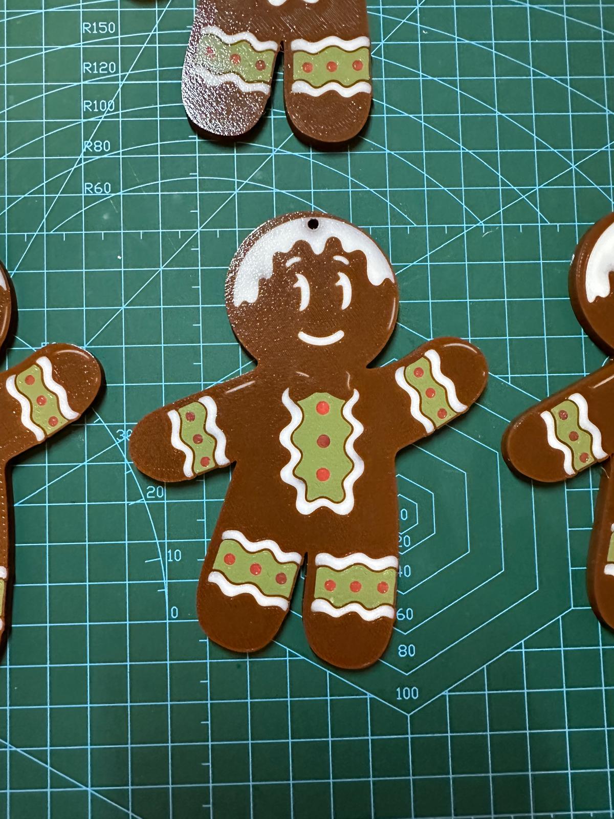 Gingerbread Cookie Man Christmas Ornament – Cute Holiday Tree Decoration, Festive Gingerbread Man Décor Pack of 4